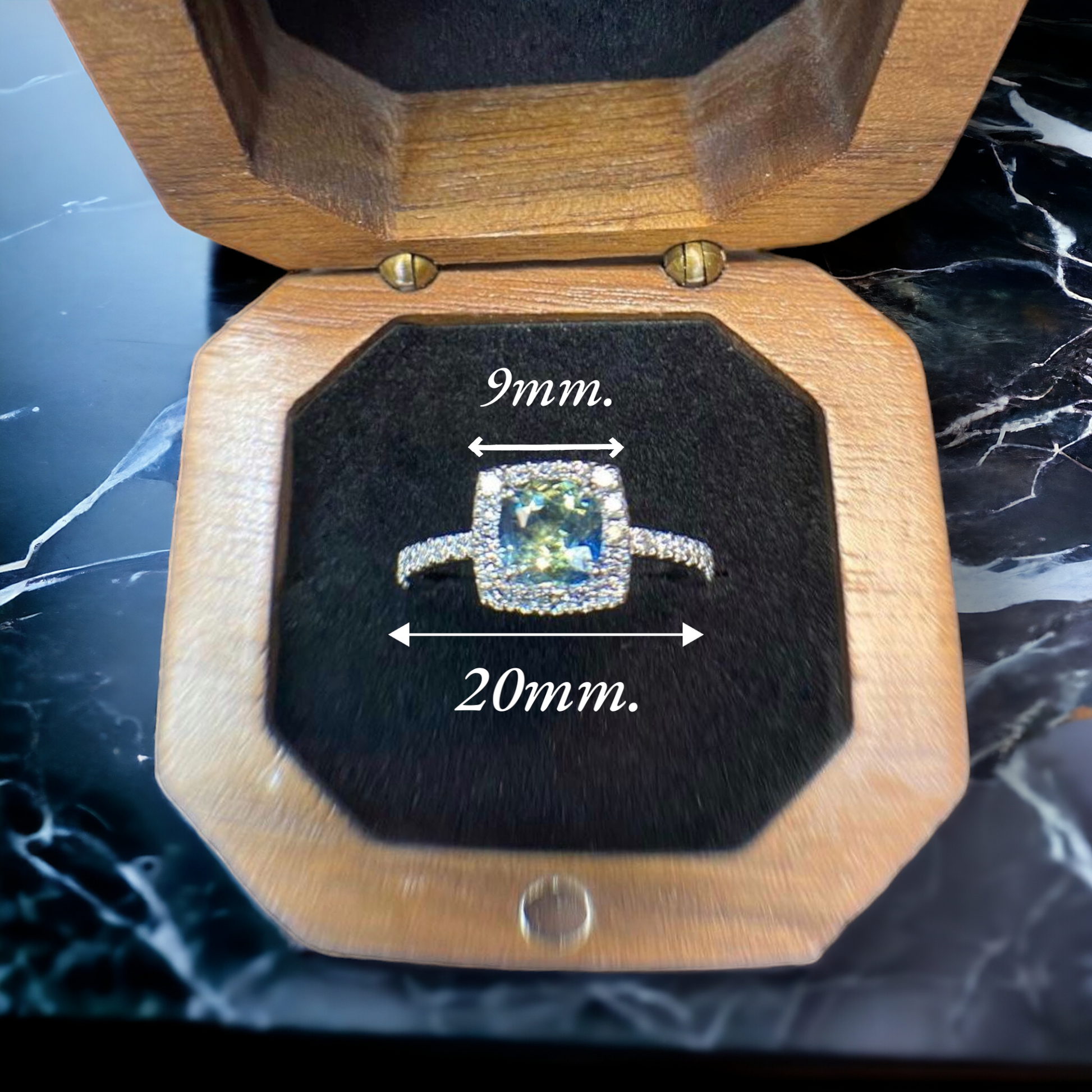 Handmade 18K white gold ring 1.27 ct. natural Bi- color Sapphire, unheated & natural Vvs1 quality Diamonds.