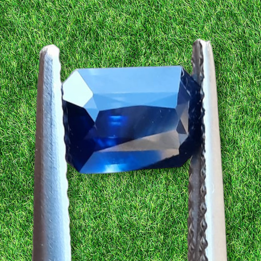 Loose natural Royal blue Sapphire 1.44 ct. from Sri Lanka.